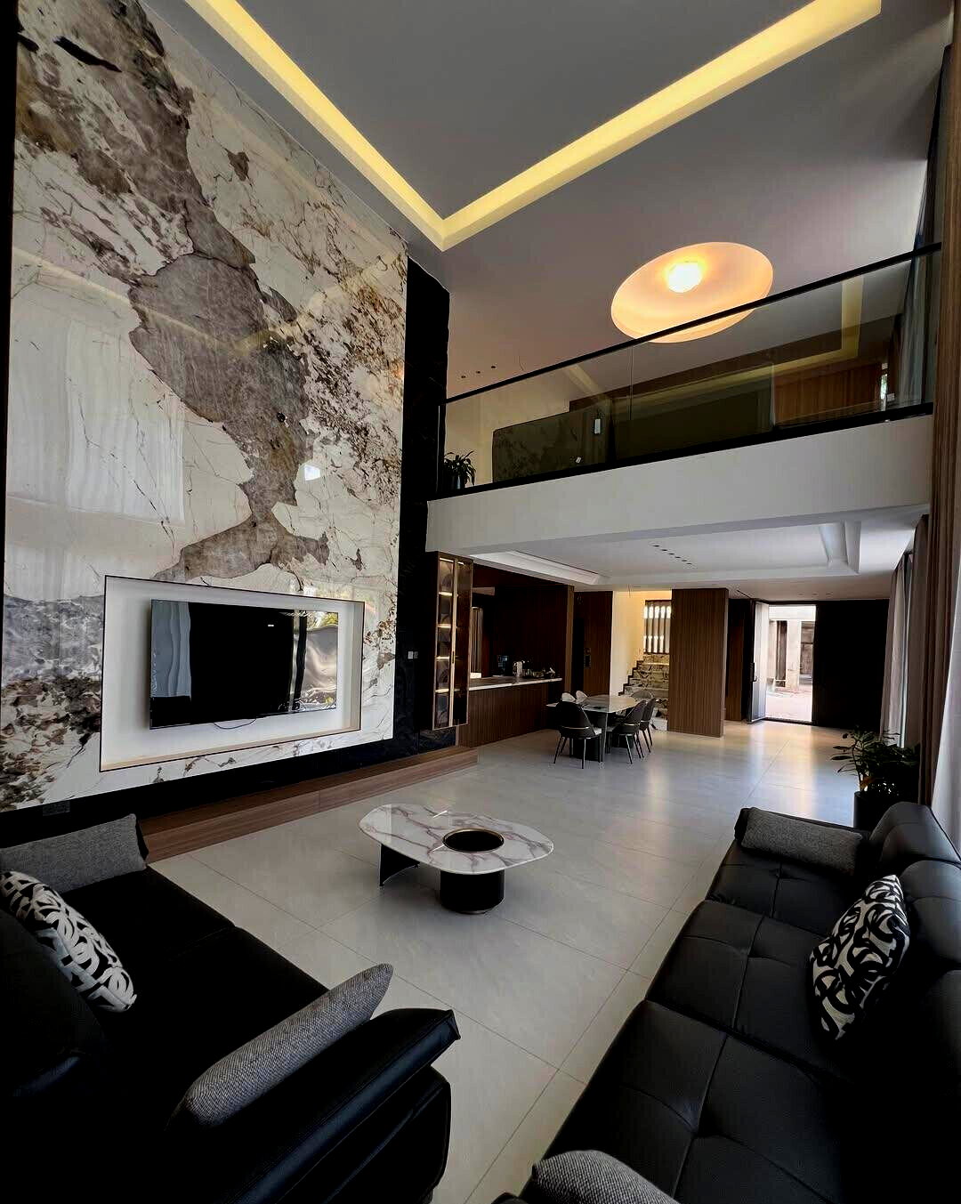 KSh 160M 5BR Townhouse with Parking