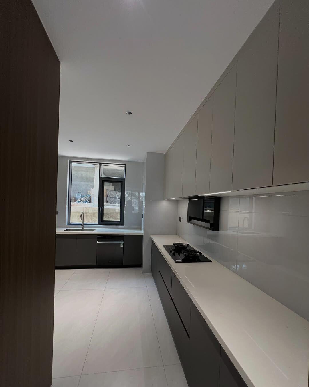 KSh 160M 5BR Townhouse with Parking