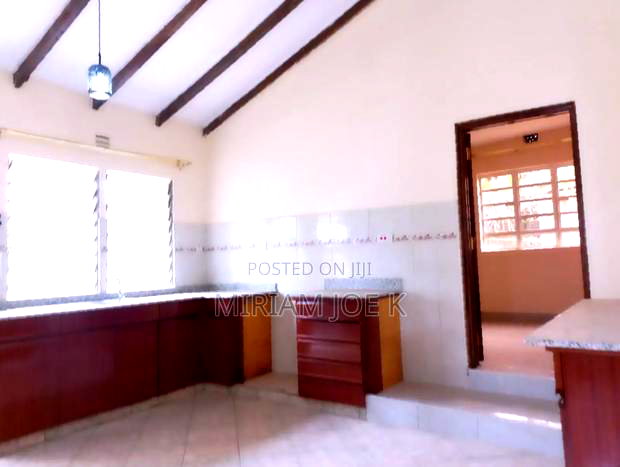 3bdrm Bungalow in Oj Btl, Ruiru for rent