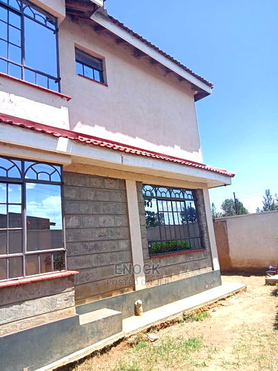 3bdrm Mansion in Racecourse Estate for Sale - Image 4