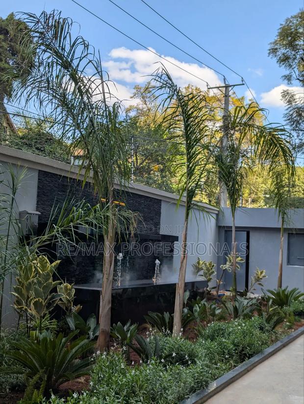 2bdrm Apartment in Valley Arcade for rent