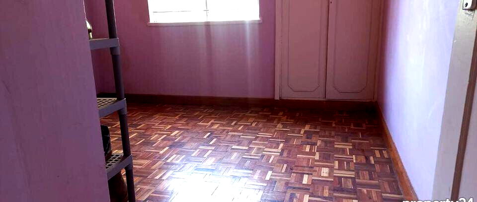 2BR Semi-Detached Townhouse with Parquet Floors & Backyard - Kileleshwa