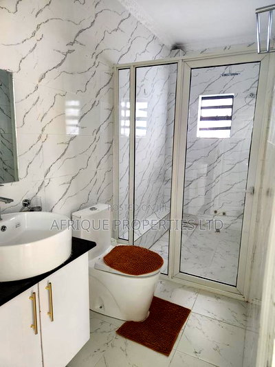 4bdrm Mansion in Mangu for sale - Image 12