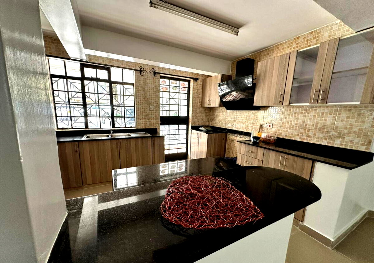 4BR All-Ensuite + DSQ with Greenery & Parking - Kilimani
