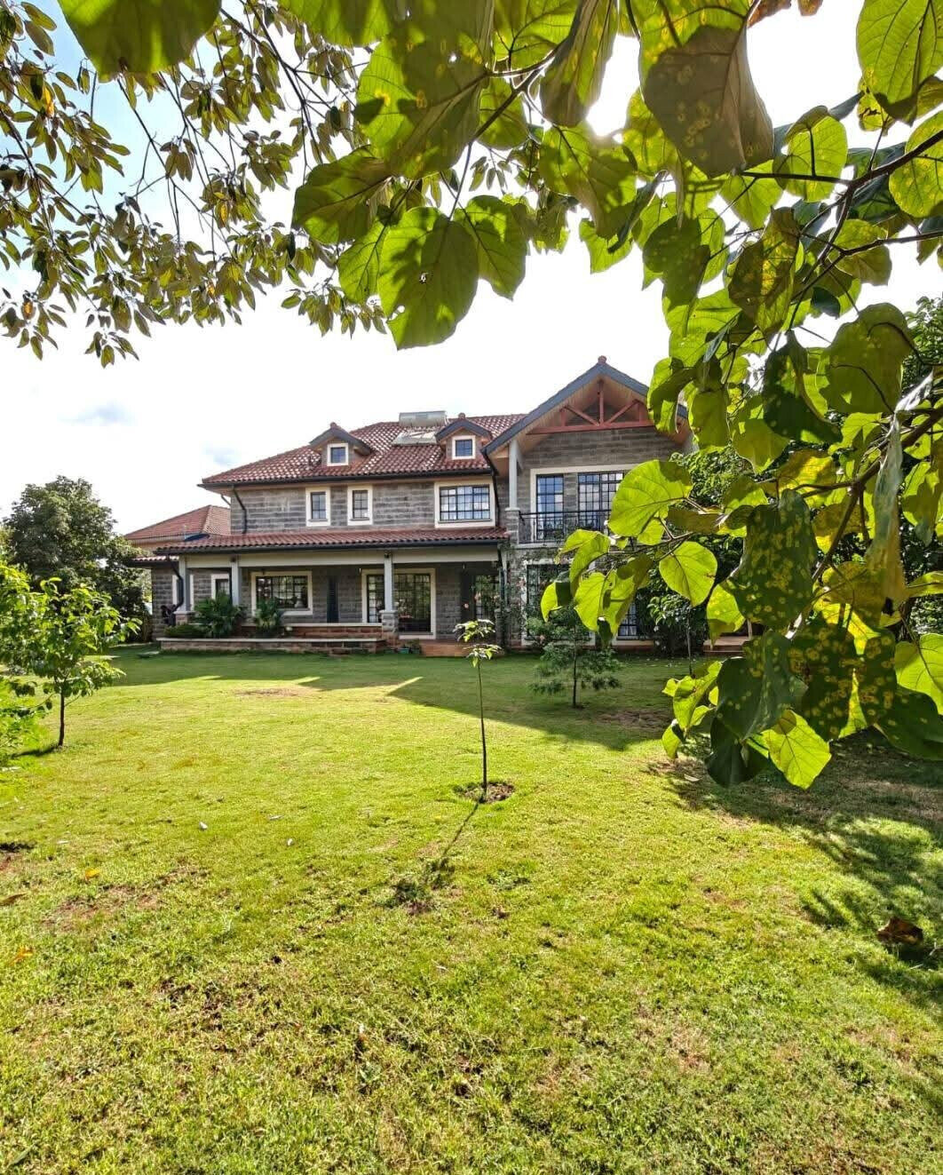 4-Ensuite Villa with Clubhouse & Lush Gardens – Karen
