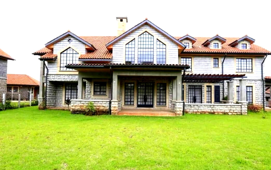 4-Ensuite Villa with Clubhouse & Lush Gardens – Karen