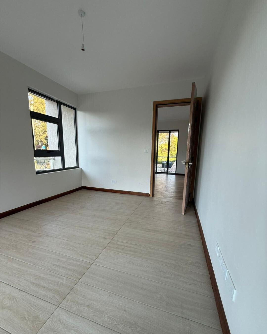 6-Bed Townhouse with Rooftop Lounge & Solar Heating - Lavington