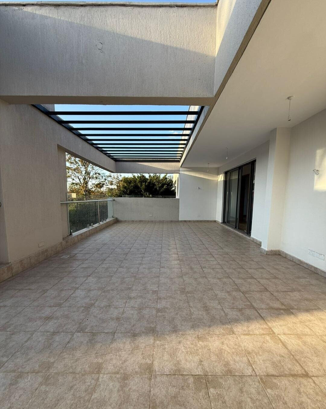 6-Bed Townhouse with Rooftop Lounge & Solar Heating - Lavington