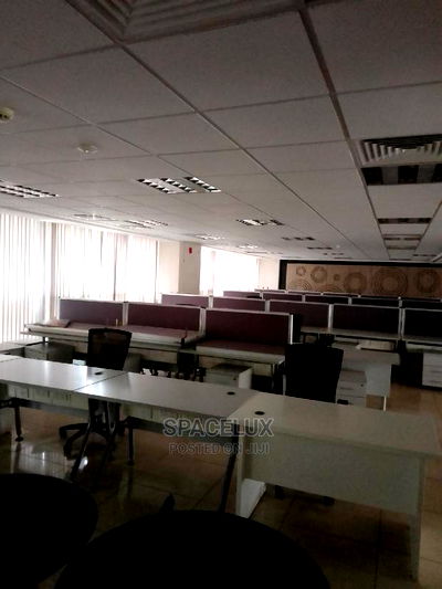 Fully Furnished Office 6800sqft - Image 5