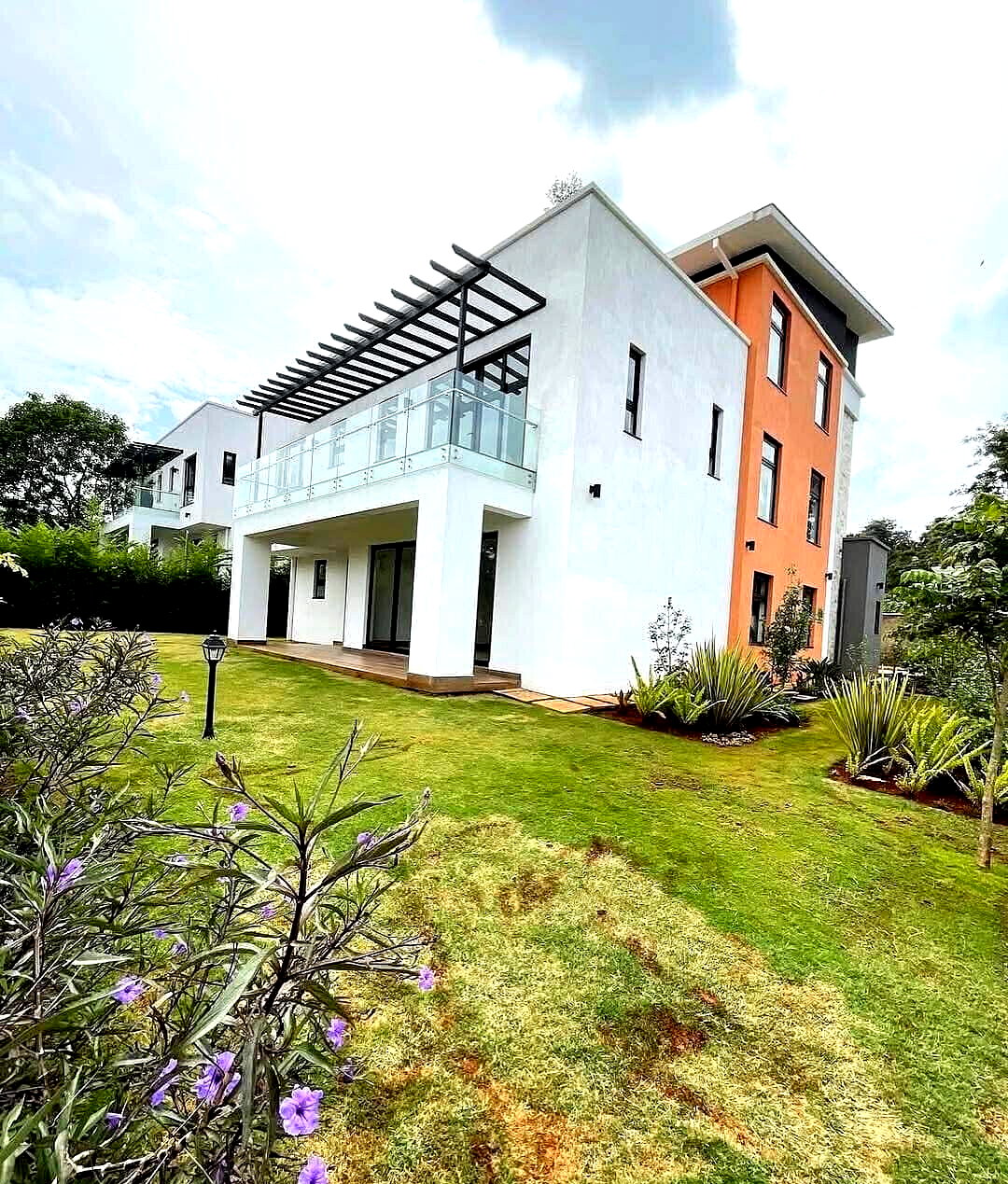5 En-Suite Villas with Rooftop Garden & 12 Balconies - Kitisuru