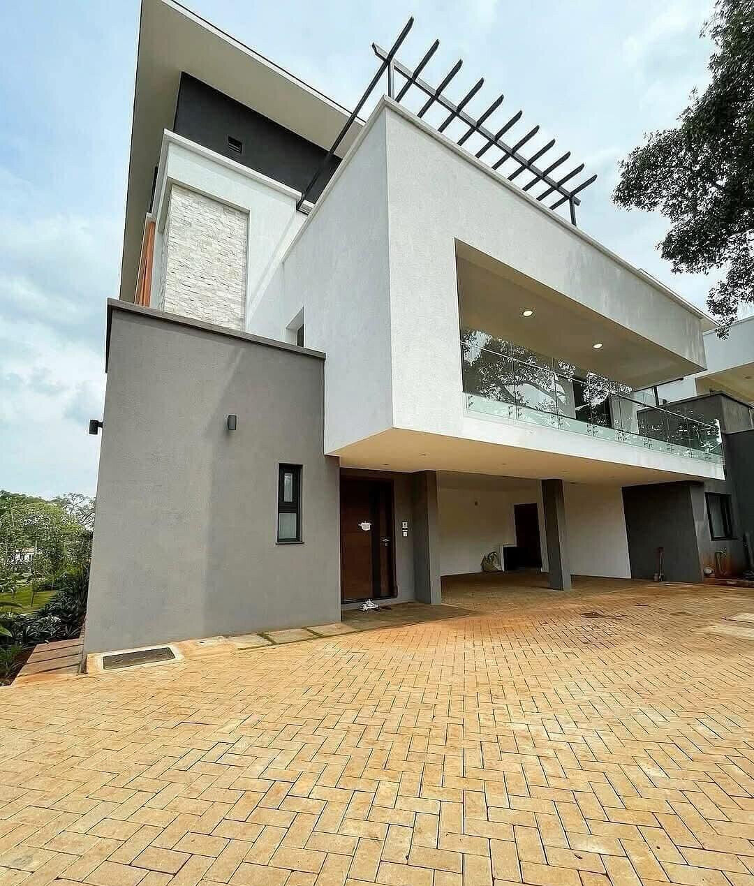 5 En-Suite Villas with Rooftop Garden & 12 Balconies - Kitisuru