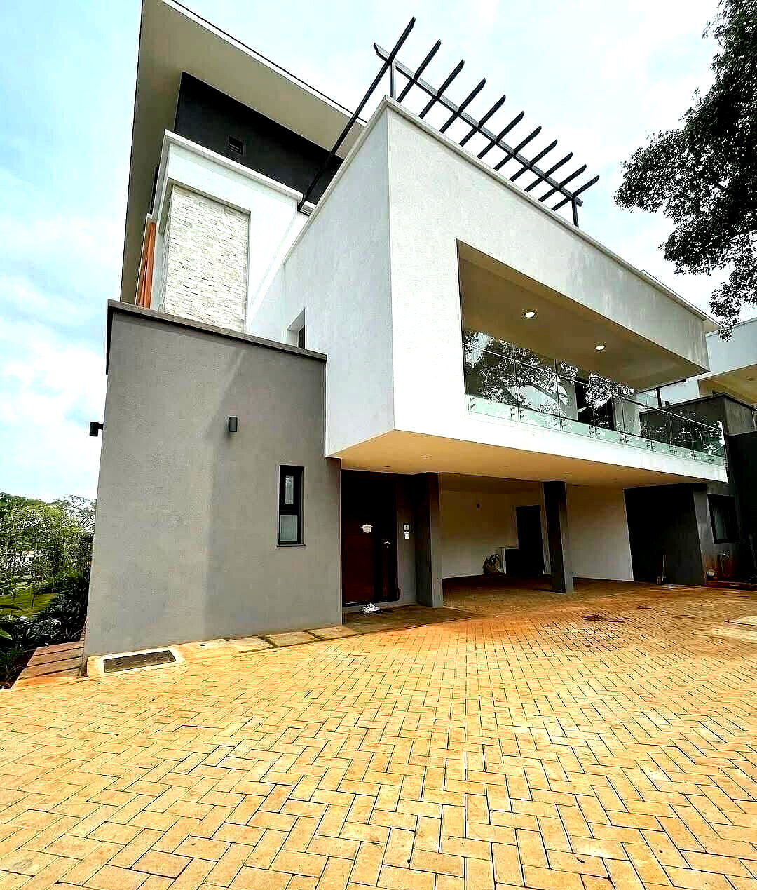 5 En-Suite Villas with Rooftop Garden & 12 Balconies - Kitisuru