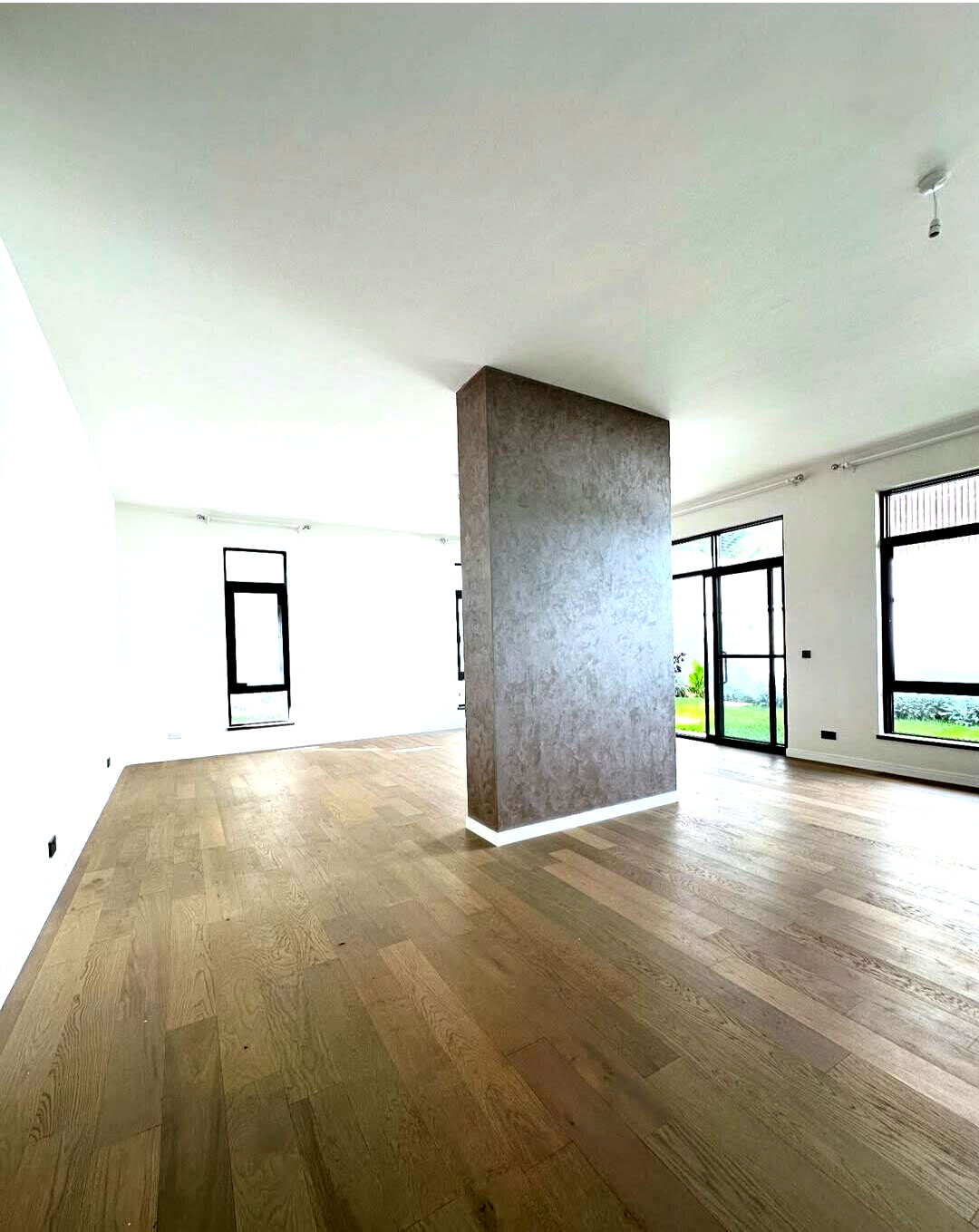 5-Ensuite Villa with Two Kitchens & Smart CCTV - Lavington