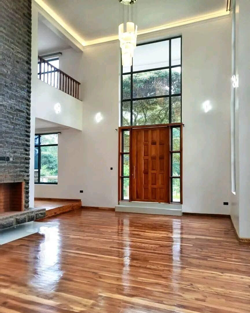 6-Ensuite Standalone Home on ½ Acre with Mature Gardens – Karen