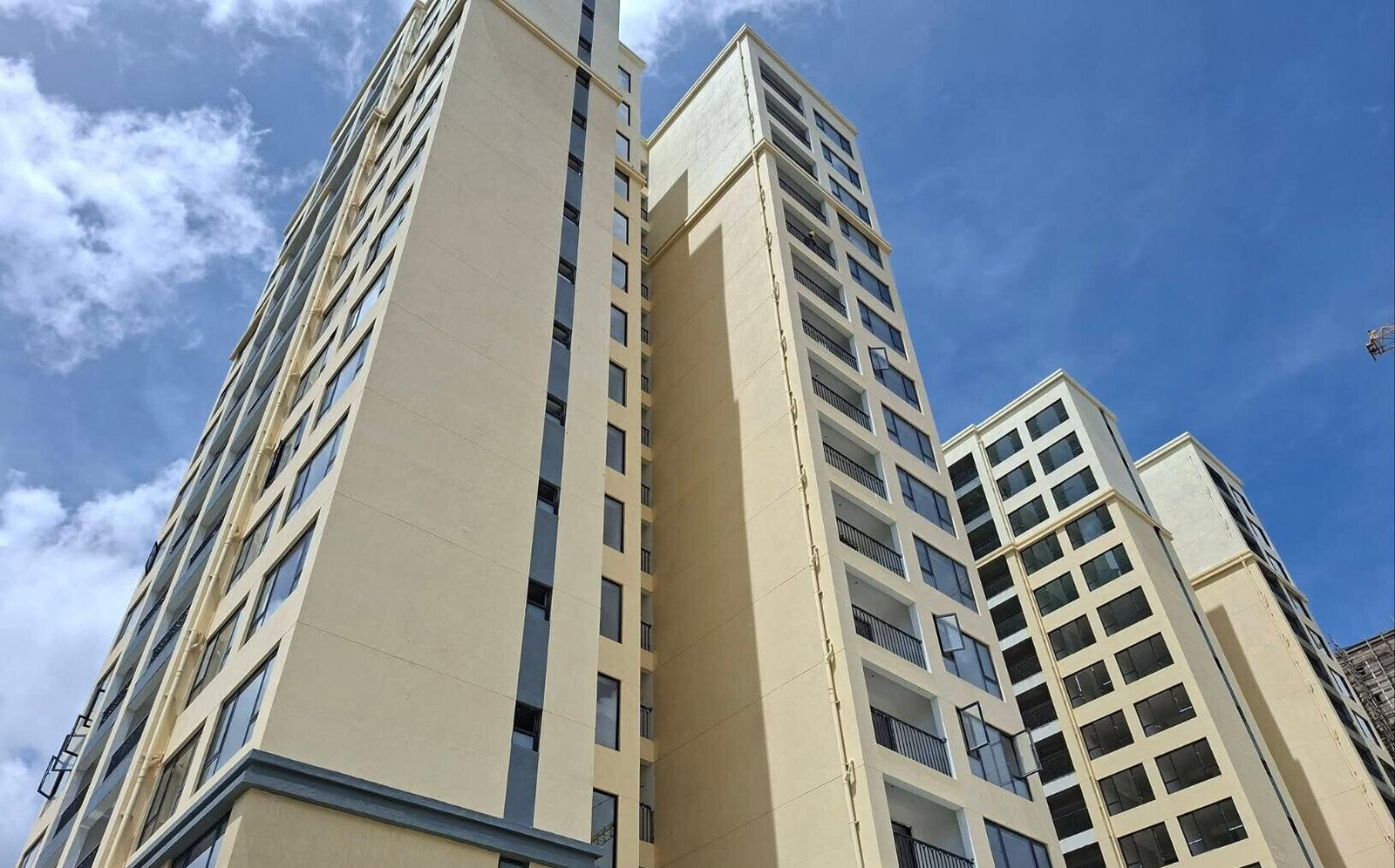 3BR with Heated Pool & Smart Locks - Syokimau, Mombasa Rd