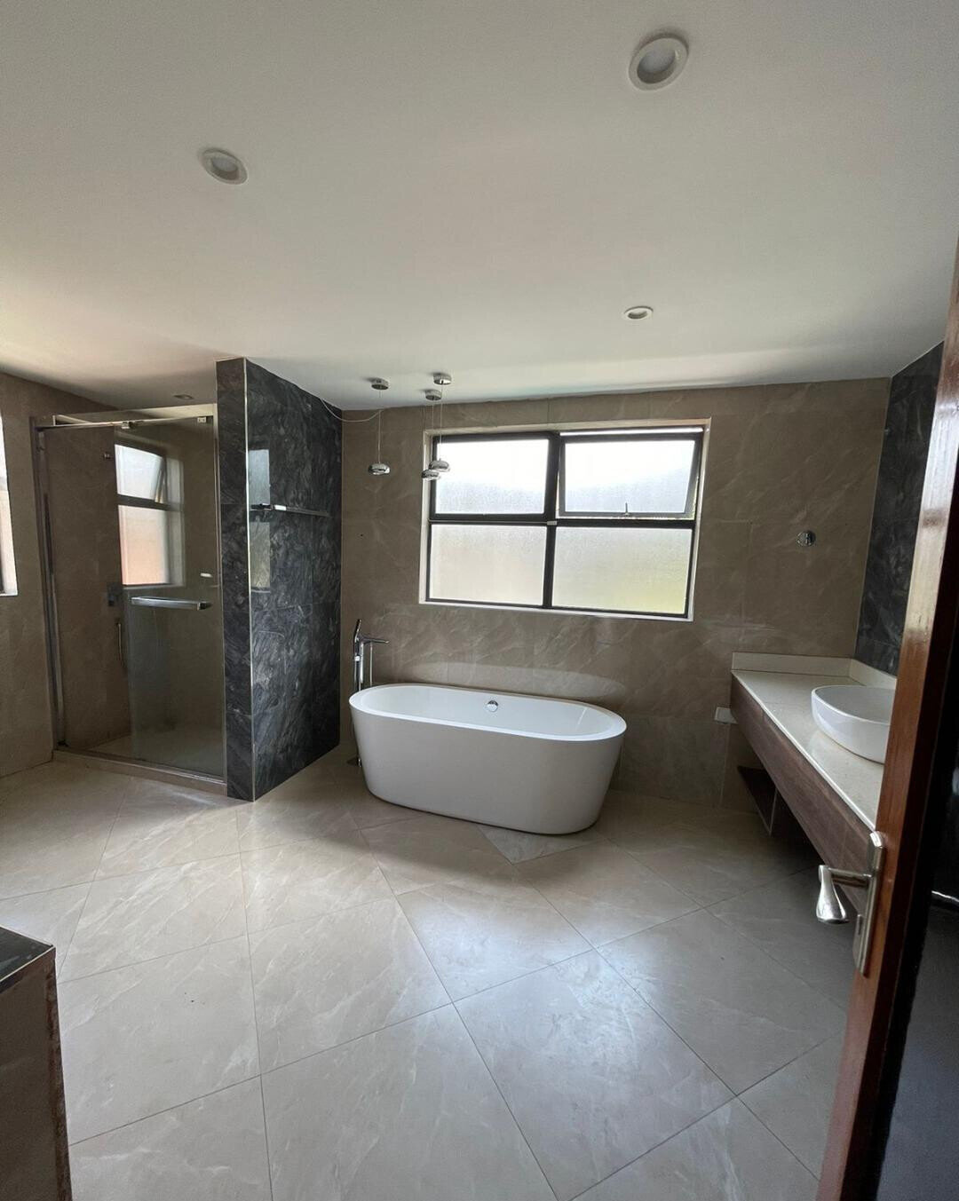 5-Ensuite Townhouse with Borehole & Backup Generator - Lavington