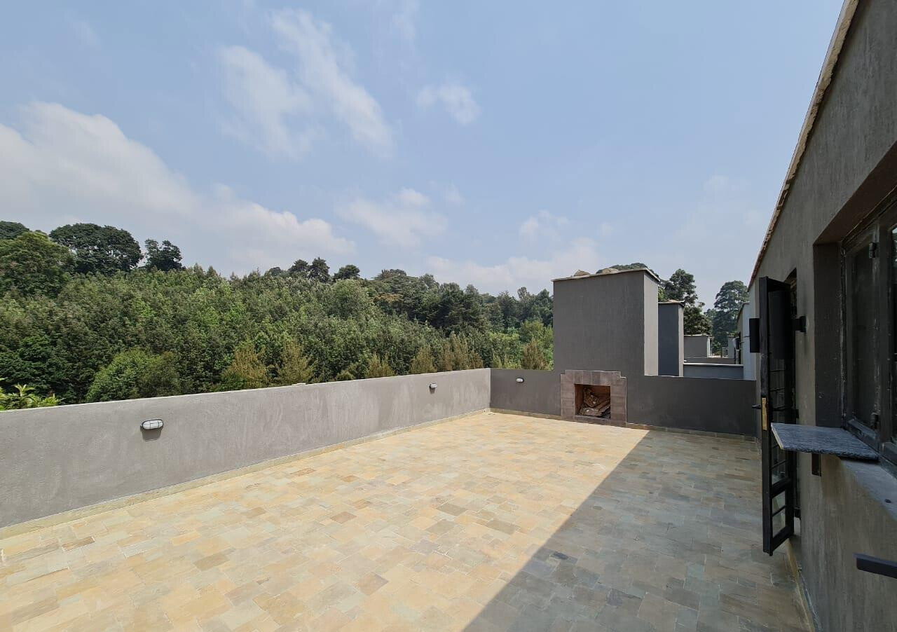 5 En-Suite Townhouse with Pool & Gym - Kitisuru