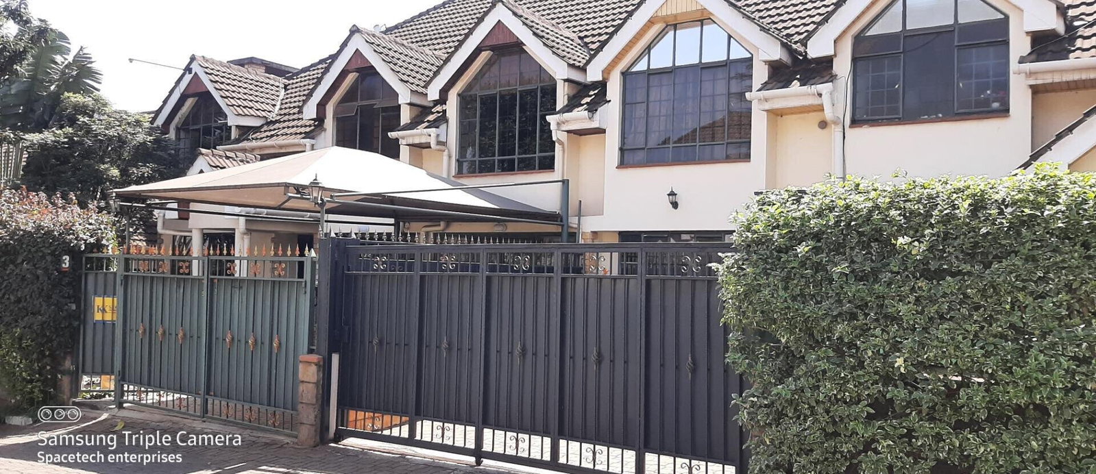 4-Ensuite Townhouse with DSQ & Shared Pool - Lavington