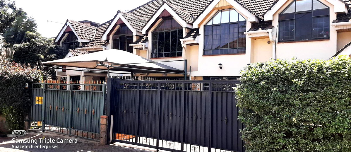 4-Ensuite Townhouse with DSQ & Shared Pool - Lavington