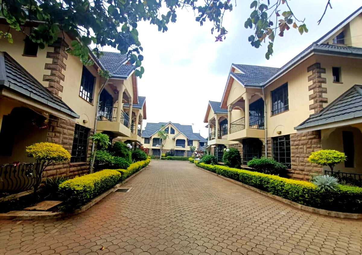 5BR All-Ensuite Townhouse with Parquet Floors & Private Garden - Kileleshwa