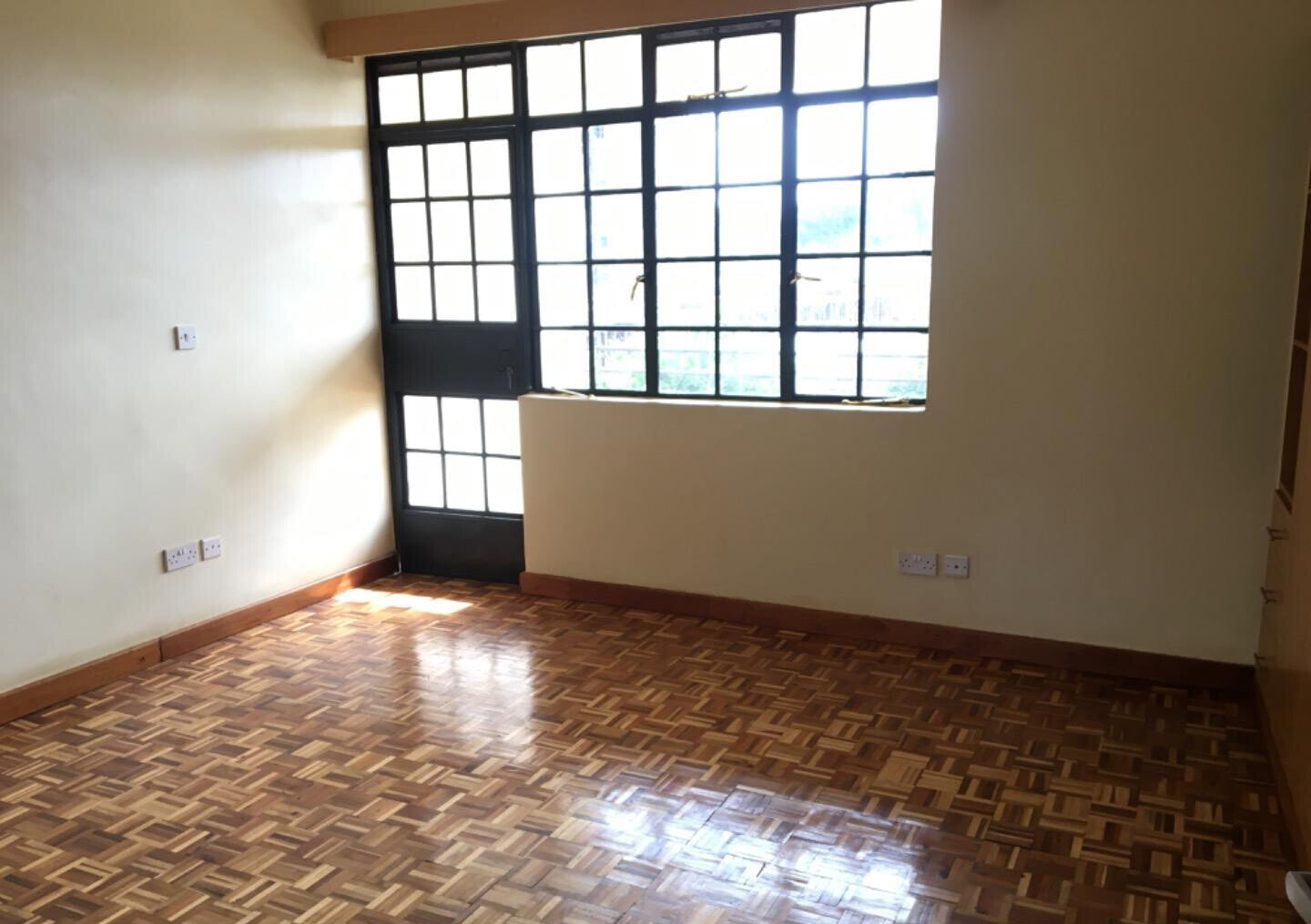 4 En-Suite Townhouse with TV Room & Pantry - Kitisuru Near ISK