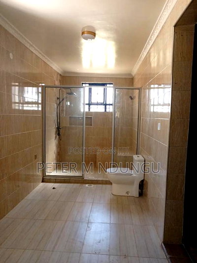 7bdrm Maisonette in Ridgeways for rent - Image 15