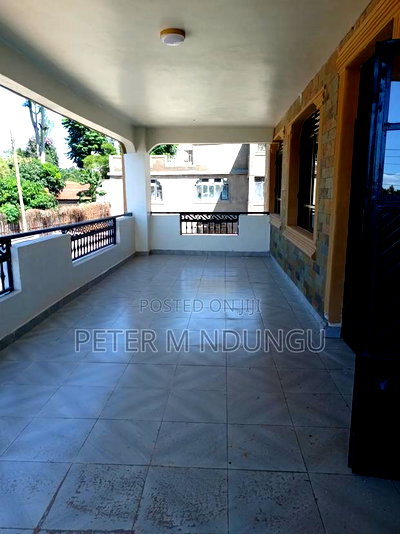 7bdrm Maisonette in Ridgeways for rent - Image 9