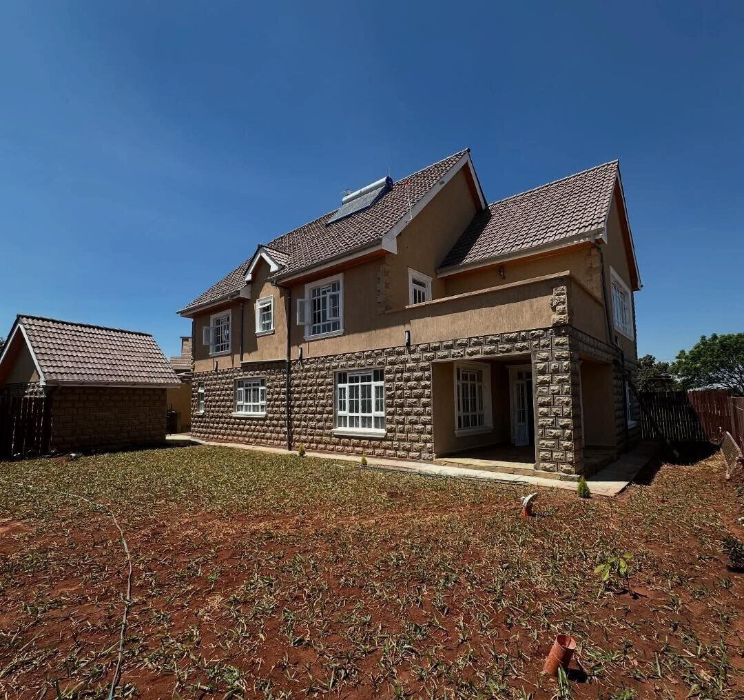 4BR All-Ensuite Villa with Fireplace & Custom Design - Kibiku