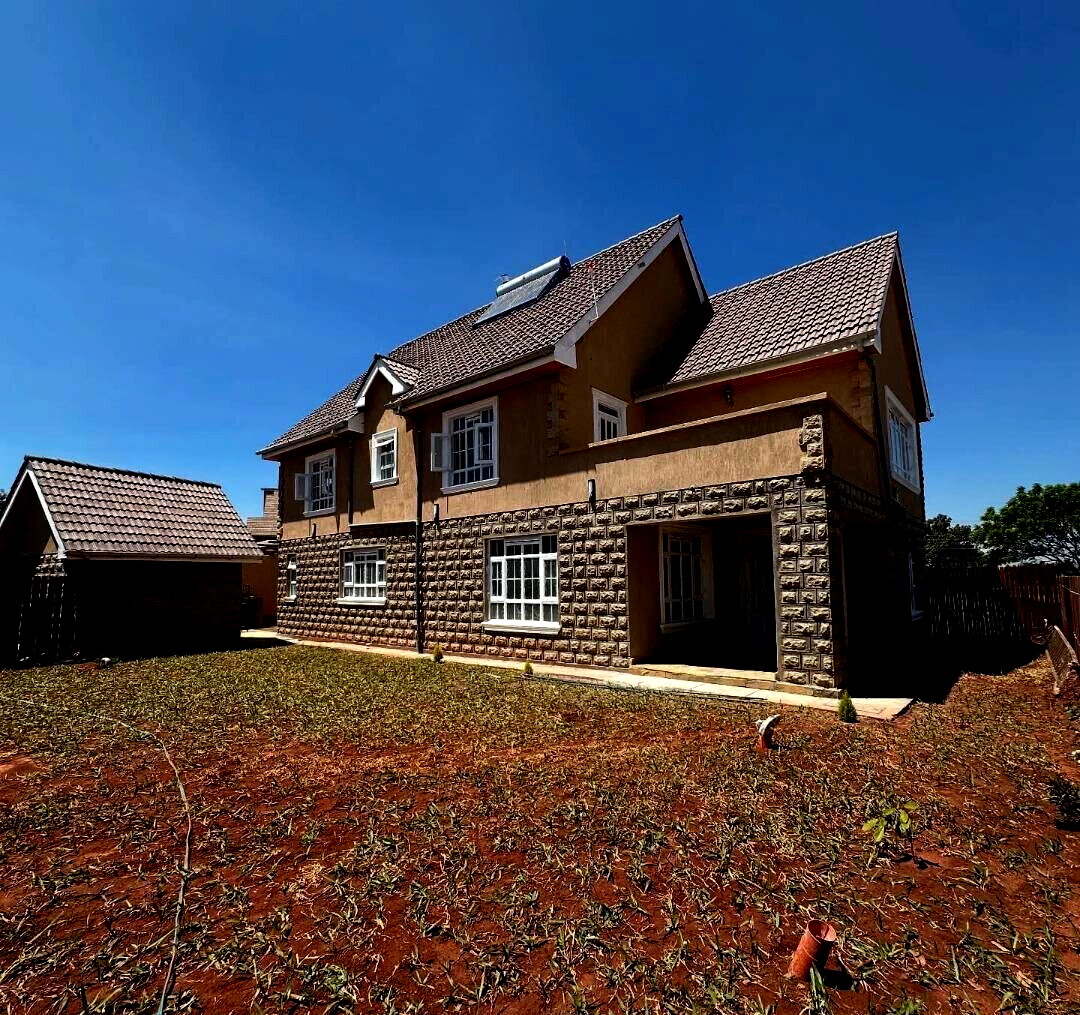 4BR All-Ensuite Villa with Fireplace & Custom Design - Kibiku
