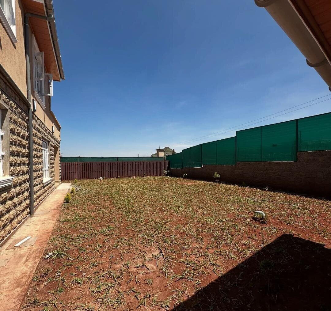4BR All-Ensuite Villa with Fireplace & Custom Design - Kibiku