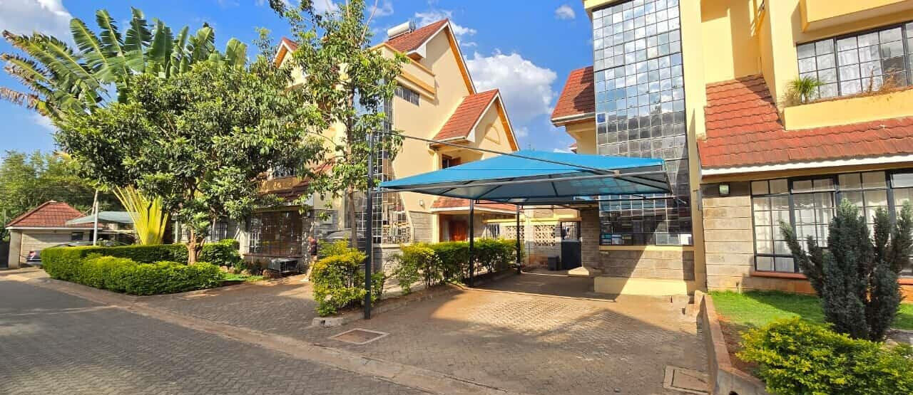 5BR Townhouse with Solar & Backup Power - Lavington