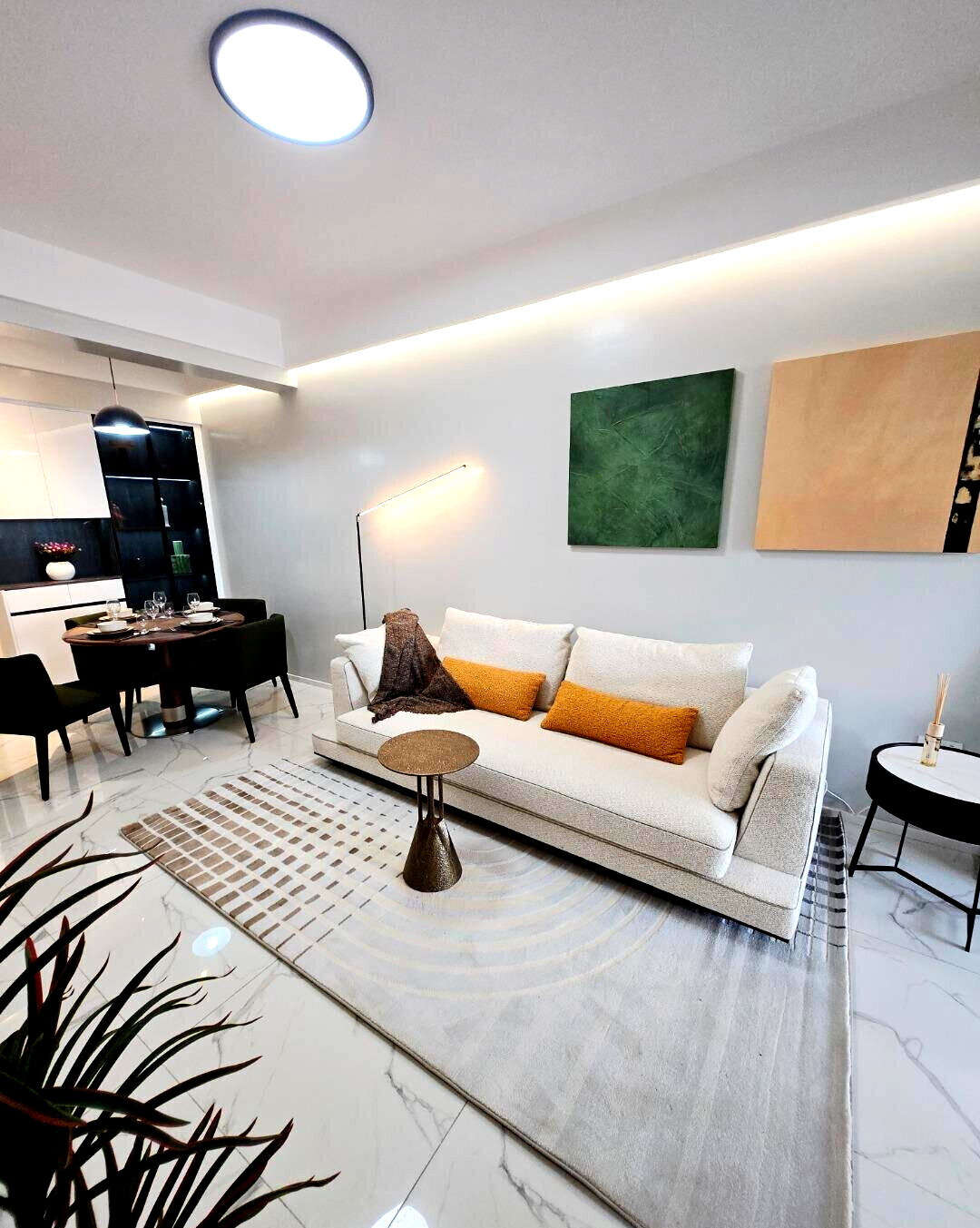 1BR Apartment with Rooftop Pool & Gym – Upperhill, Nairobi