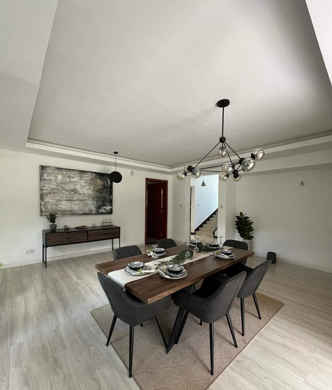 5-Ensuite Townhouse on Half-Acre with Family Room & Terrace – Karen