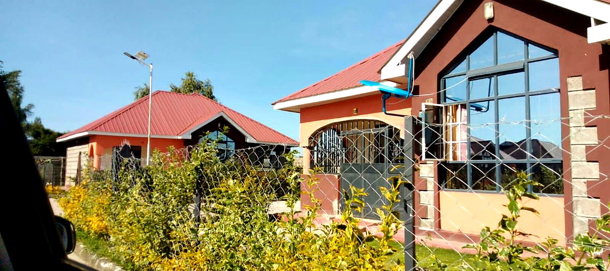 3BR Townhouse with 2 Master Ensuites & Expansive Garden - Kangundo