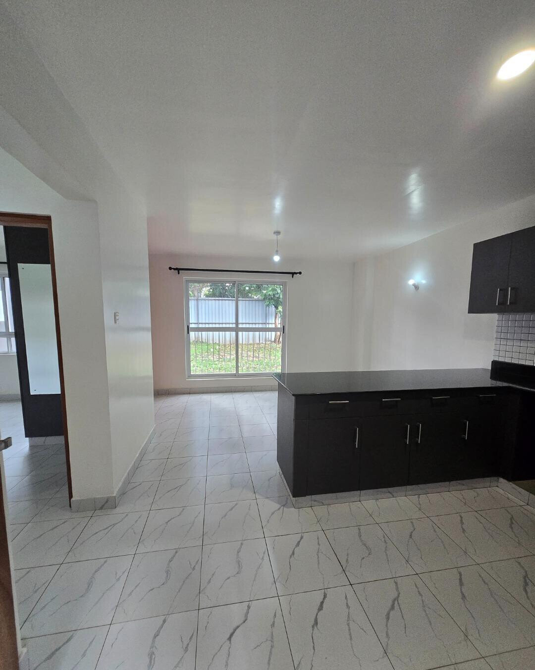 1BR Apartment with Italian Kitchen & City Views - South C