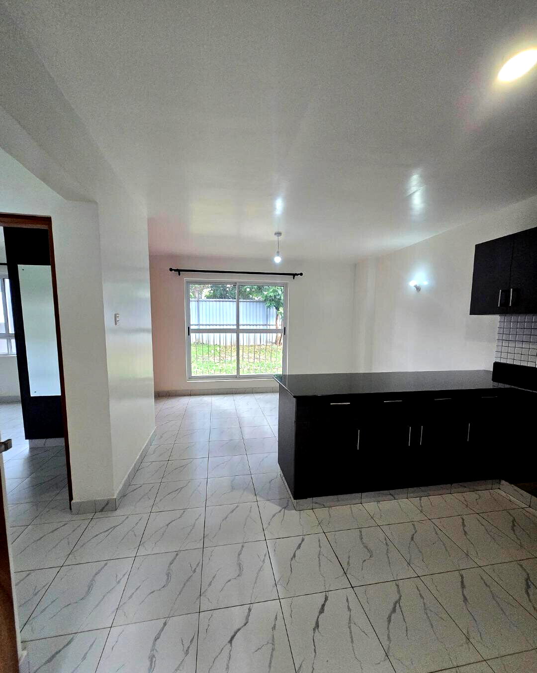 1BR Apartment with Italian Kitchen & City Views - South C