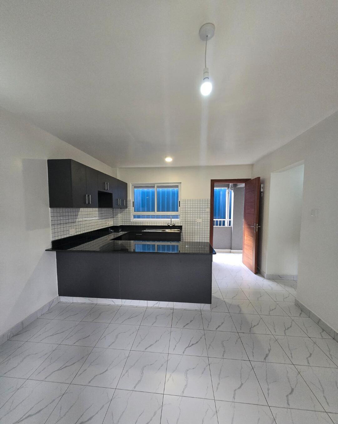 1BR Apartment with Italian Kitchen & City Views - South C