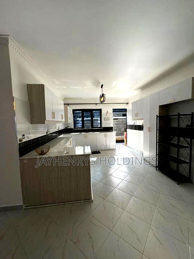 4bdrm Bungalow in Mugutha, Ruiru for sale - Image 10
