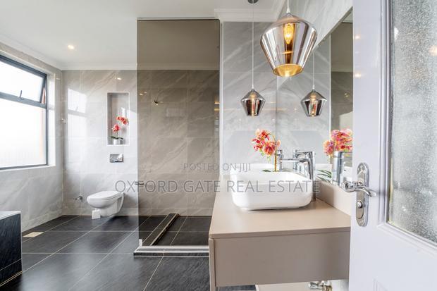 4bdrm Villa in Membly, Membley Estate for sale