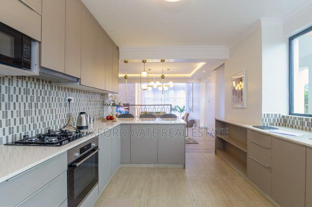 4bdrm Villa in Membly, Membley Estate for sale