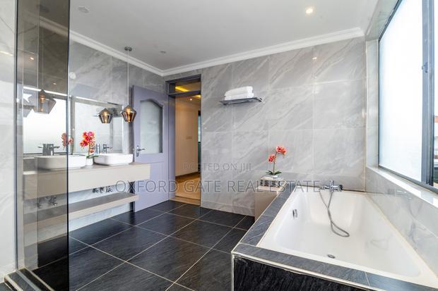 4bdrm Villa in Membly, Membley Estate for sale