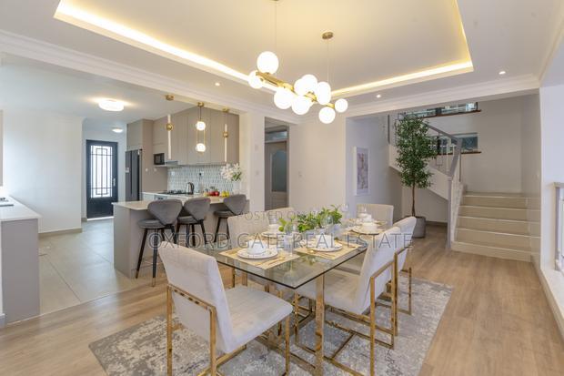 4bdrm Villa in Membly, Membley Estate for sale