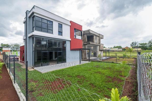 4bdrm Villa in Membly, Membley Estate for sale