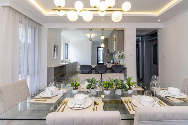 4bdrm Villa in Membly, Membley Estate for sale