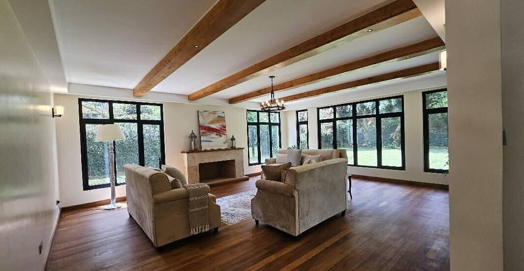 5BR All-Ensuite Townhouse with Entertainment Room - Old Runda