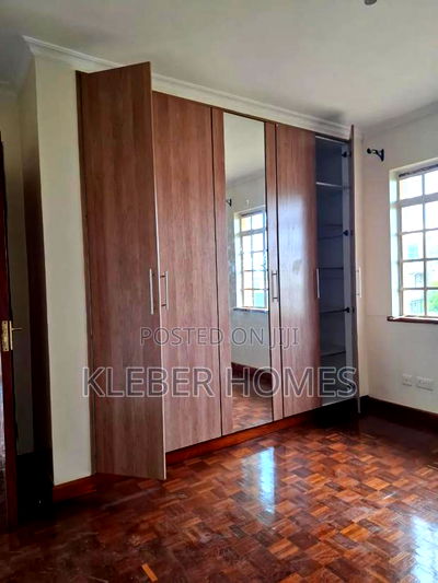 4bdrm Maisonette in Runda for sale - Image 9