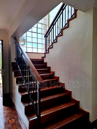 4bdrm Maisonette in Runda for sale - Image 6