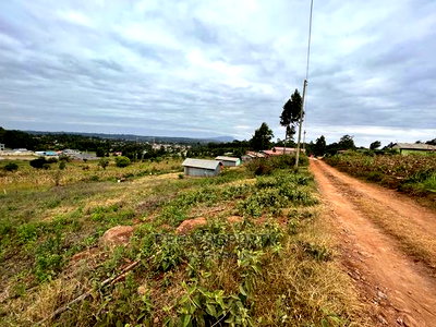 Prime 76ft by 100 Fts Residential Plot for Sale in Kamangu - Image 15