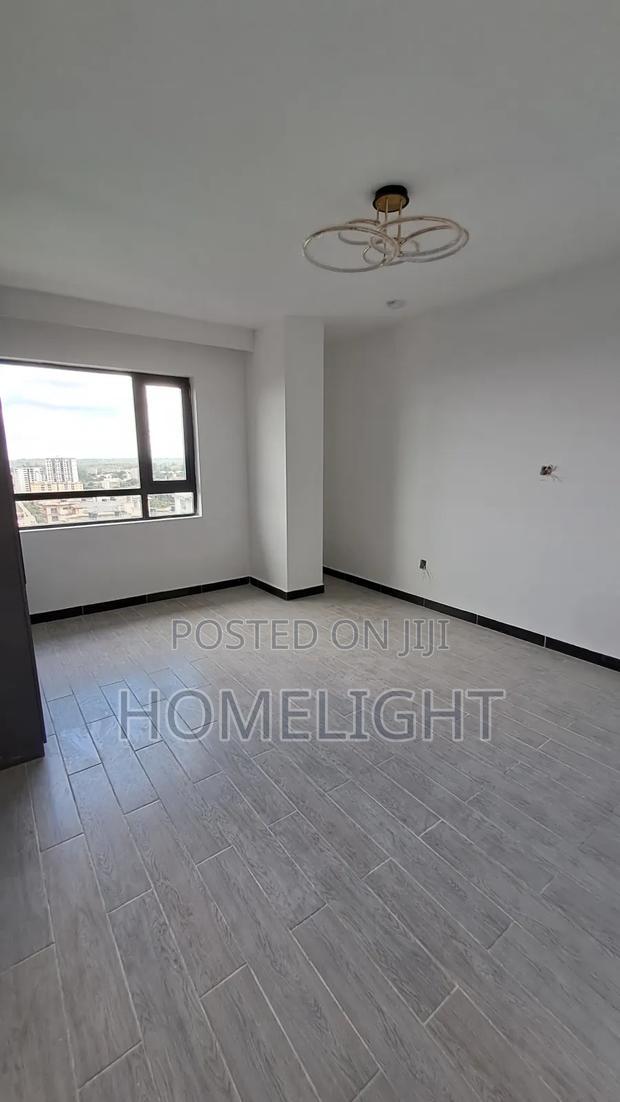 4bdrm Duplex in Valley Arcade for sale