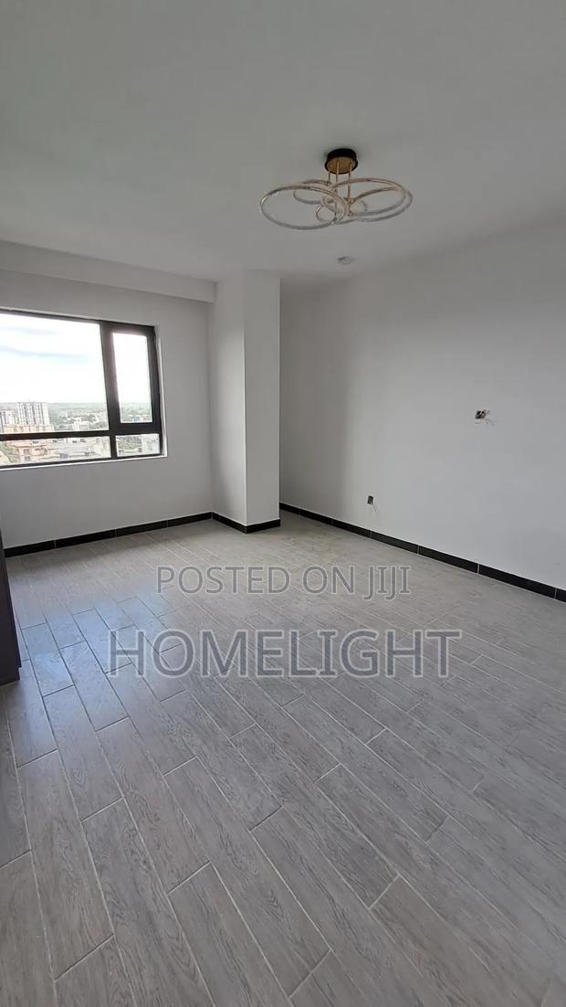 4bdrm Duplex in Valley Arcade for sale